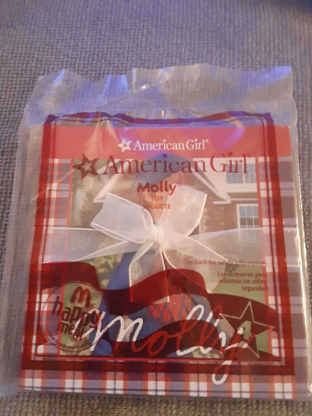 2009 McDonald's Happy Meal American Girl Molly Mini Book Nostalgia